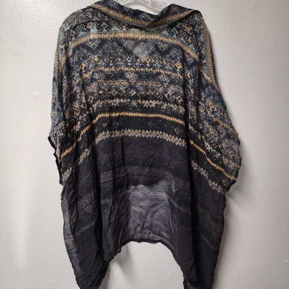 Da-Nang 100  Silk Oversized button front top Xs/S Hi-Low Hem NWOT - Picture 3 of 5